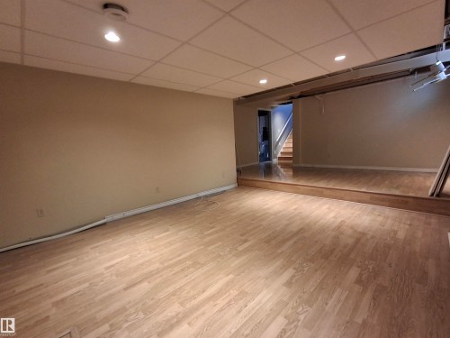 2914 48 Street Nw, Edmonton, AB - Indoor Photo Showing Other Room