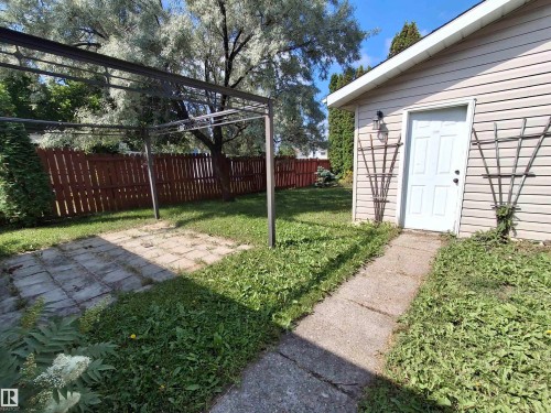 2914 48 Street Nw, Edmonton, AB - Outdoor