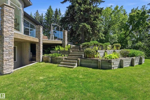 15625 Whitemud Road Nw, Edmonton, AB - Outdoor