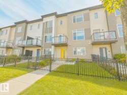 #56 804 WELSH DR SW  Edmonton, AB T6X 1Y8