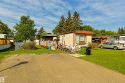 8 Keyhole Crescent  Edmonton, AB T6P 1B7