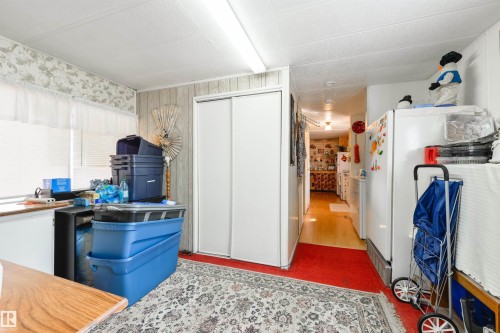 8 Keyhole Crescent, Edmonton, AB - Indoor