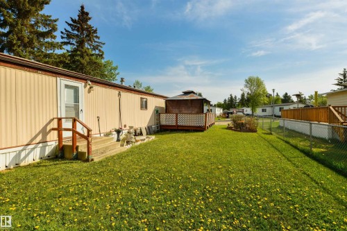 8 Keyhole Crescent, Edmonton, AB - Outdoor