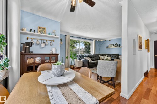 7530 80 Avenue Nw, Edmonton, AB - Indoor Photo Showing Dining Room