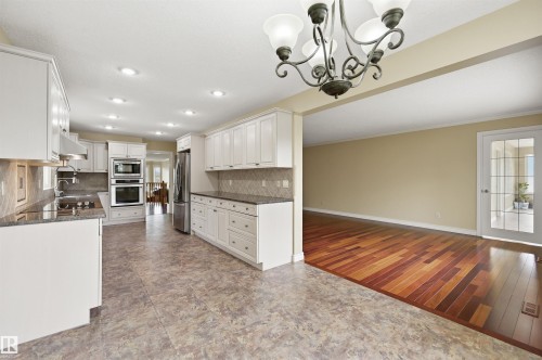 337 Twin Brooks Drive Nw, Edmonton, AB - Indoor Photo Showing Kitchen