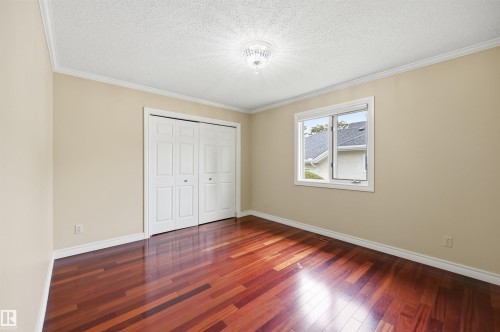 337 Twin Brooks Drive Nw, Edmonton, AB - Indoor Photo Showing Other Room