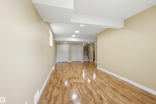 337 Twin Brooks Drive Nw, Edmonton, AB - Indoor Photo Showing Other Room