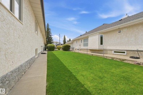 337 Twin Brooks Drive Nw, Edmonton, AB - Outdoor With Exterior