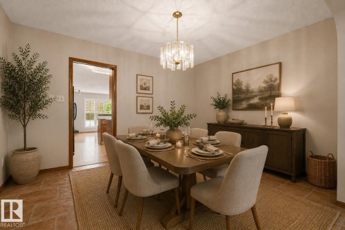10014 97 Avenue Nw, Edmonton, AB - Indoor Photo Showing Dining Room