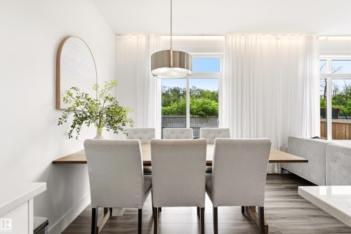 1323 Erker Crescent Nw, Edmonton, AB - Indoor Photo Showing Dining Room