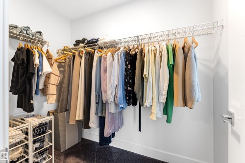 1323 Erker Crescent Nw, Edmonton, AB - Indoor With Storage
