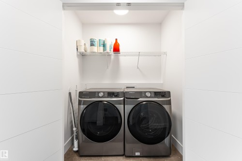 1323 Erker Crescent Nw, Edmonton, AB - Indoor Photo Showing Laundry Room