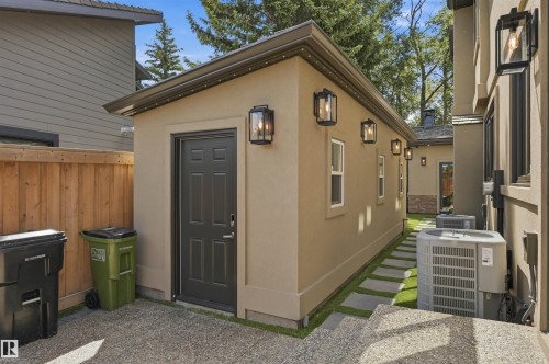 439 Rooney Crescent Nw, Edmonton, AB - Outdoor With Exterior
