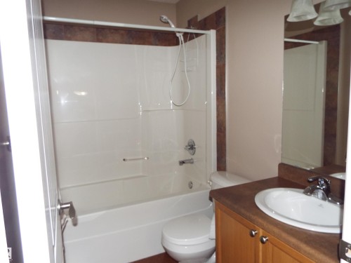 #133 5420 Grant Macewan Bv, Leduc, AB - Indoor Photo Showing Bathroom
