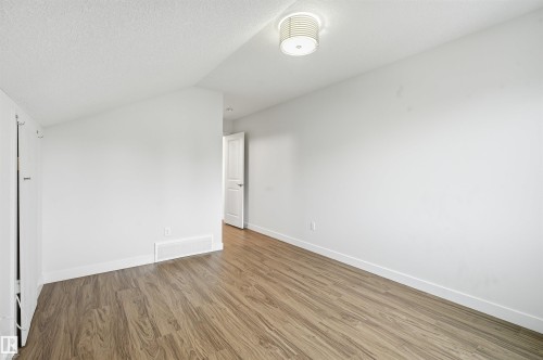 11146 78 Avenue Nw, Edmonton, AB - Indoor Photo Showing Other Room