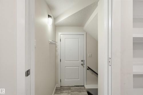 11146 78 Avenue Nw, Edmonton, AB - Indoor Photo Showing Other Room