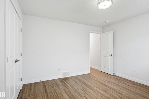 11146 78 Avenue Nw, Edmonton, AB - Indoor Photo Showing Other Room