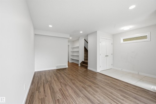 11146 78 Avenue Nw, Edmonton, AB - Indoor Photo Showing Other Room