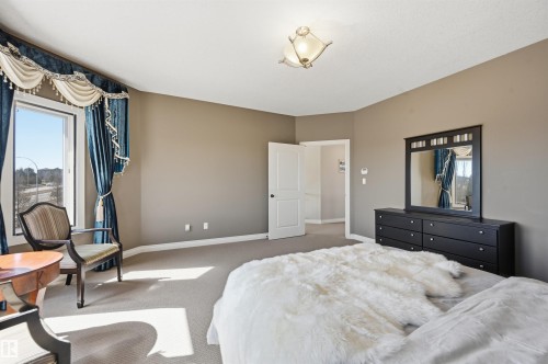 831 Hollands Landing Nw, Edmonton, AB - Indoor Photo Showing Bedroom