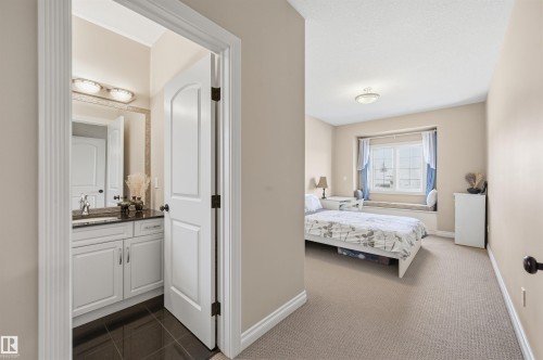 831 Hollands Landing Nw, Edmonton, AB - Indoor Photo Showing Bedroom
