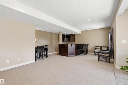 831 Hollands Landing Nw, Edmonton, AB - Indoor Photo Showing Other Room