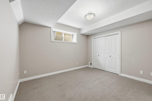 831 Hollands Landing Nw, Edmonton, AB - Indoor Photo Showing Other Room
