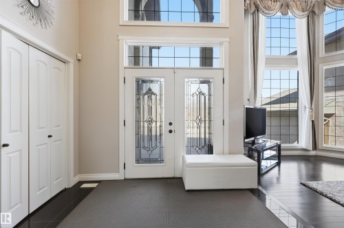 831 Hollands Landing Nw, Edmonton, AB - Indoor Photo Showing Other Room