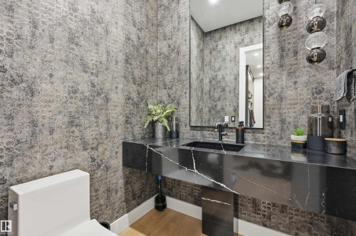 4081 Whispering River Drive Sw, Edmonton, AB - Indoor Photo Showing Bathroom