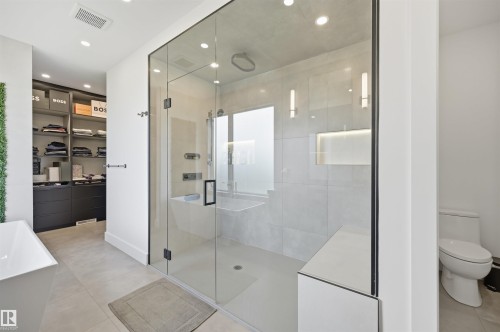 4081 Whispering River Drive Sw, Edmonton, AB - Indoor Photo Showing Bathroom