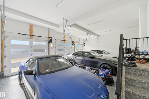 4081 Whispering River Drive Sw, Edmonton, AB - Indoor Photo Showing Garage