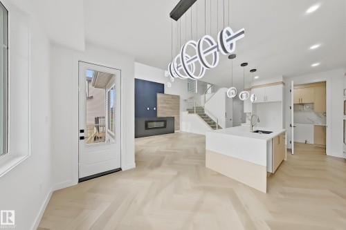 8916 Mayday Way Sw, Edmonton, AB - Indoor Photo Showing Kitchen