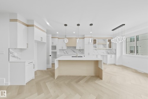 8916 Mayday Way Sw, Edmonton, AB - Indoor Photo Showing Kitchen