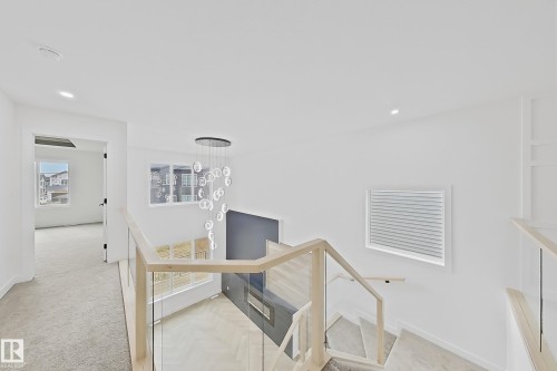8916 Mayday Way Sw, Edmonton, AB - Indoor Photo Showing Other Room