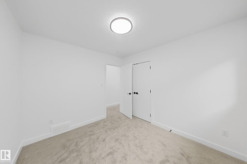 8916 Mayday Way Sw, Edmonton, AB - Indoor Photo Showing Other Room