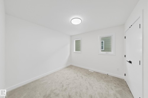 8916 Mayday Way Sw, Edmonton, AB - Indoor Photo Showing Other Room
