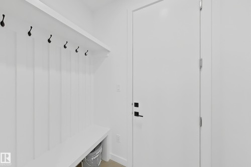 8916 Mayday Way Sw, Edmonton, AB - Indoor Photo Showing Other Room
