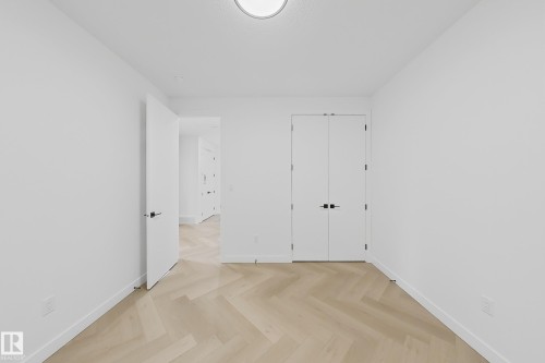 8916 Mayday Way Sw, Edmonton, AB - Indoor Photo Showing Other Room
