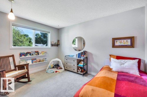 166 Larose Drive, St. Albert, AB - Indoor Photo Showing Bedroom
