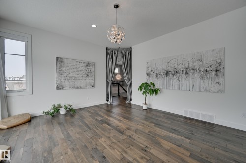 1311 Hainstock Way Sw, Edmonton, AB - Indoor Photo Showing Living Room