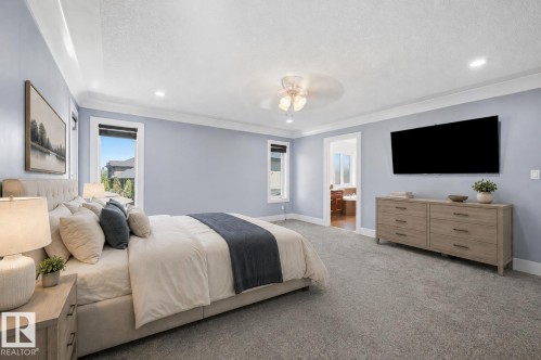 5216 Mullen Crest Nw, Edmonton, AB - Indoor Photo Showing Bedroom