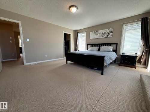 1820 Robertson Crescent Sw, Edmonton, AB - Indoor Photo Showing Bedroom