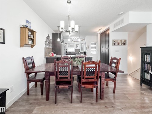 #11 150 Everitt Dr, St. Albert, AB - Indoor Photo Showing Dining Room