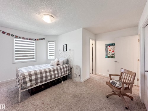 #11 150 Everitt Dr, St. Albert, AB - Indoor Photo Showing Bedroom