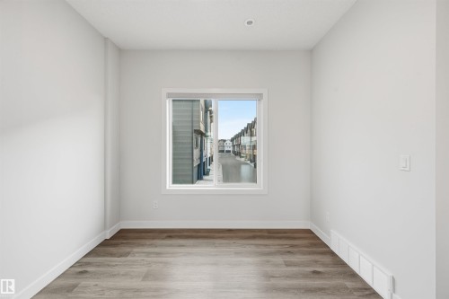 #38 1010 Rabbit Hill Rd Sw, Edmonton, AB - Indoor Photo Showing Other Room