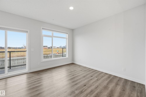 #38 1010 Rabbit Hill Rd Sw, Edmonton, AB - Indoor Photo Showing Other Room