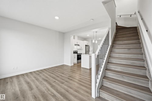 #38 1010 Rabbit Hill Rd Sw, Edmonton, AB - Indoor Photo Showing Other Room