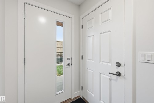 #38 1010 Rabbit Hill Rd Sw, Edmonton, AB - Indoor Photo Showing Other Room