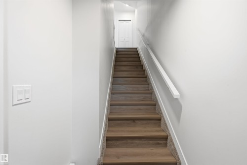 #38 1010 Rabbit Hill Rd Sw, Edmonton, AB - Indoor Photo Showing Other Room