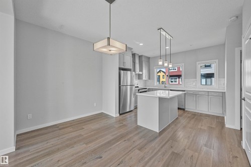 #72 1010 Rabbit Hill Rd Sw, Edmonton, AB - Indoor Photo Showing Kitchen With Upgraded Kitchen