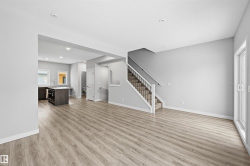 #80 1010 Rabbit Hill Rd Sw, Edmonton, AB - Indoor Photo Showing Other Room